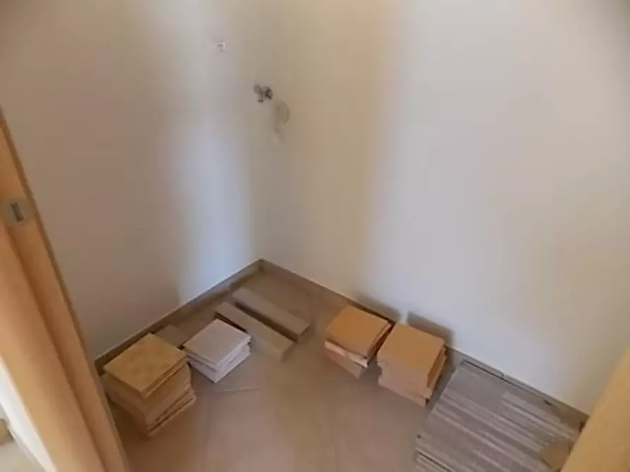 Immagine 13 di Appartamento in vendita  a Rosignano Marittimo