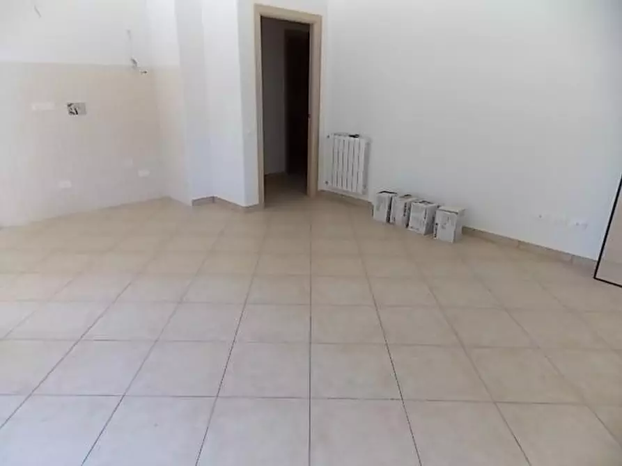 Immagine 5 di Appartamento in vendita  a Rosignano Marittimo