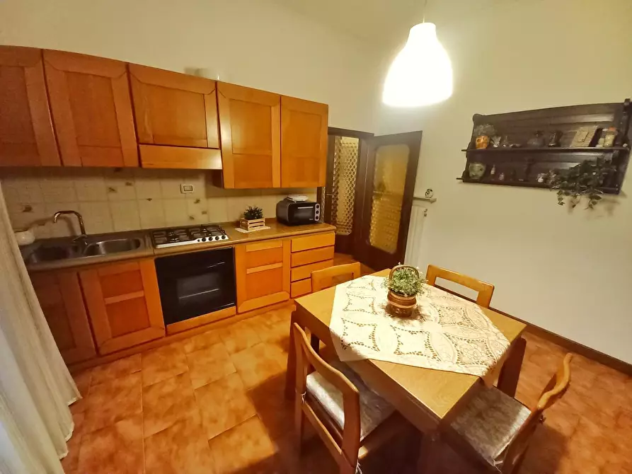 Immagine 10 di Appartamento in vendita  a Castelfiorentino