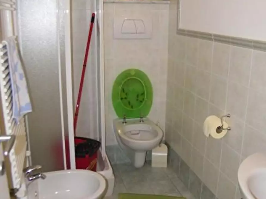 Immagine 8 di Appartamento in vendita  a Montignoso