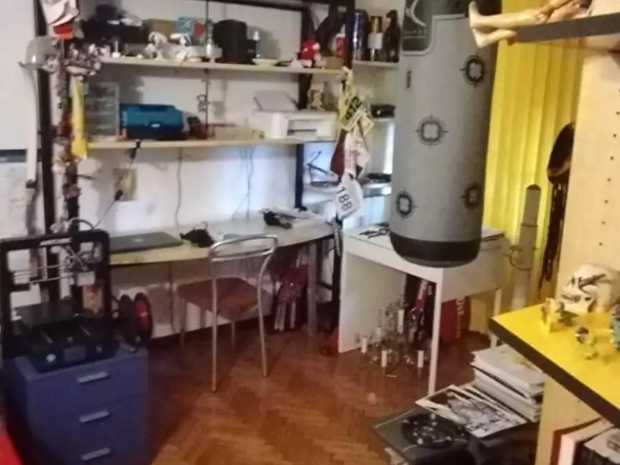 Immagine 23 di Porzione di casa in vendita  a Massa