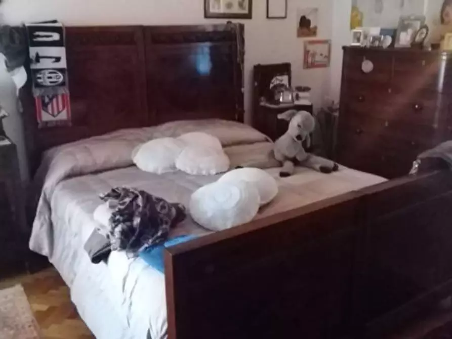 Immagine 16 di Porzione di casa in vendita  a Massa