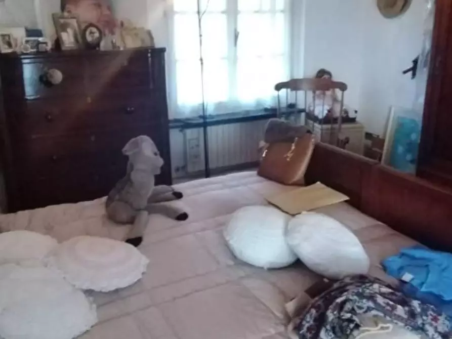 Immagine 12 di Porzione di casa in vendita  a Massa