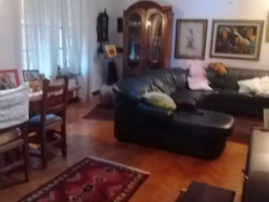 Immagine 26 di Porzione di casa in vendita  a Massa