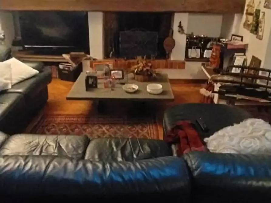 Immagine 7 di Porzione di casa in vendita  a Massa