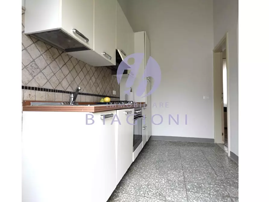 Immagine 14 di Villa in affitto  a Pietrasanta