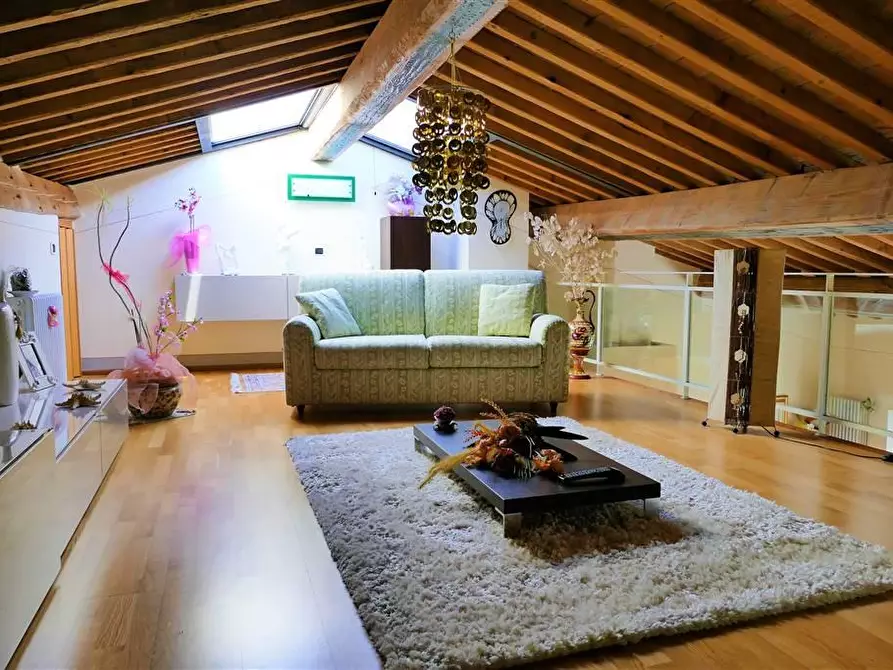 Immagine 3 di Appartamento in vendita  a San Giuliano Terme