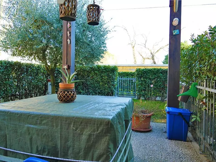 Immagine 17 di Appartamento in vendita  a San Giuliano Terme