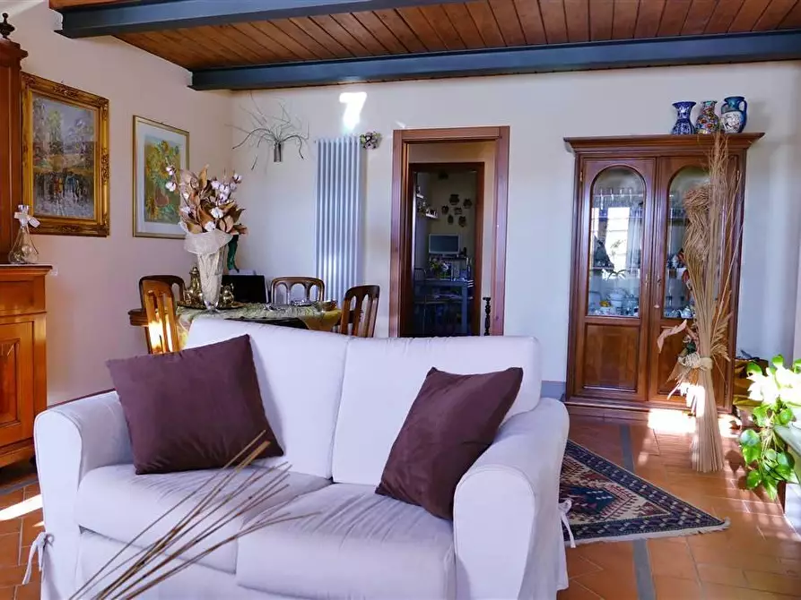 Immagine 8 di Appartamento in vendita  a San Giuliano Terme