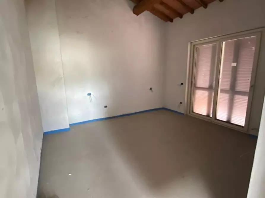 Immagine 1 di Casa bifamiliare in vendita  a Capannori