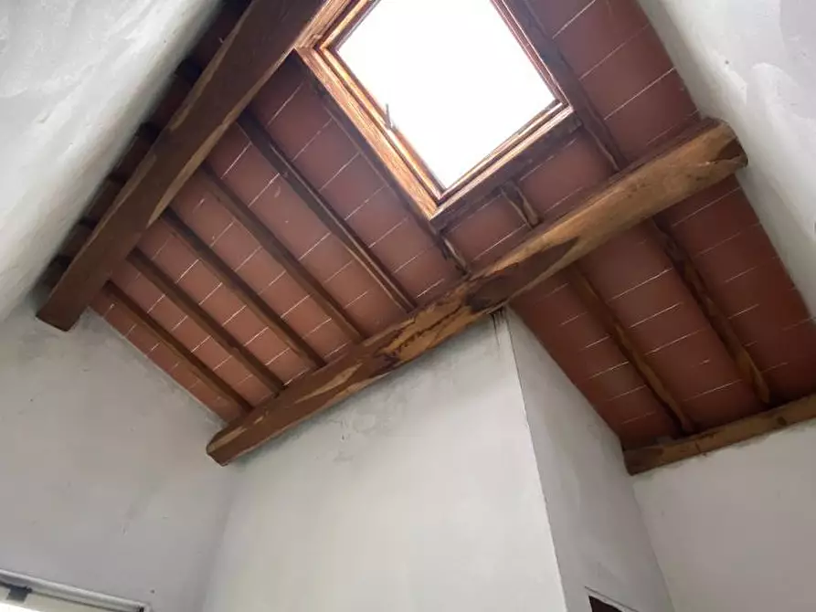 Immagine 16 di Casa bifamiliare in vendita  a Capannori