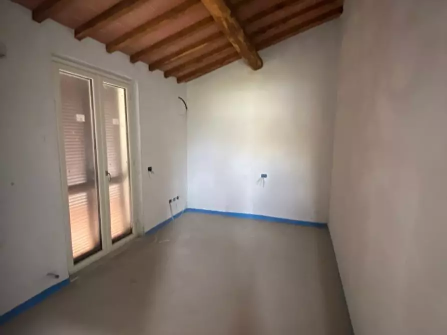 Immagine 13 di Casa bifamiliare in vendita  a Capannori