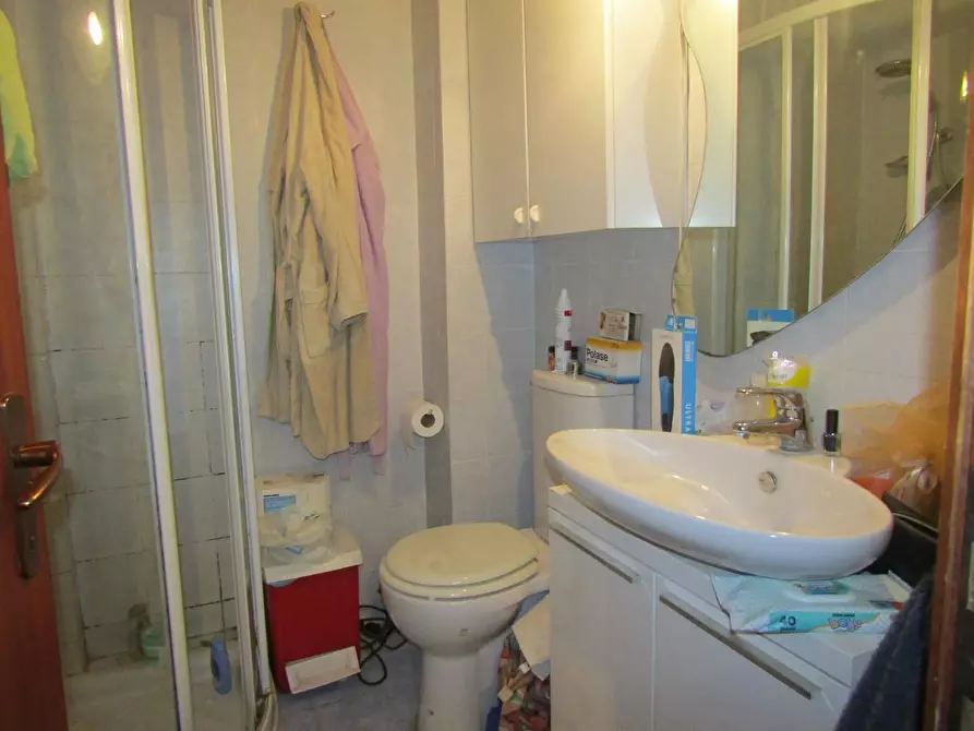 Immagine 12 di Appartamento in vendita  a Carrara