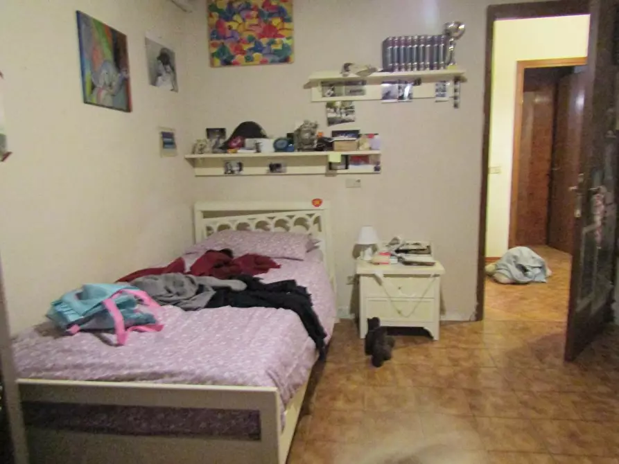 Immagine 10 di Appartamento in vendita  a Carrara