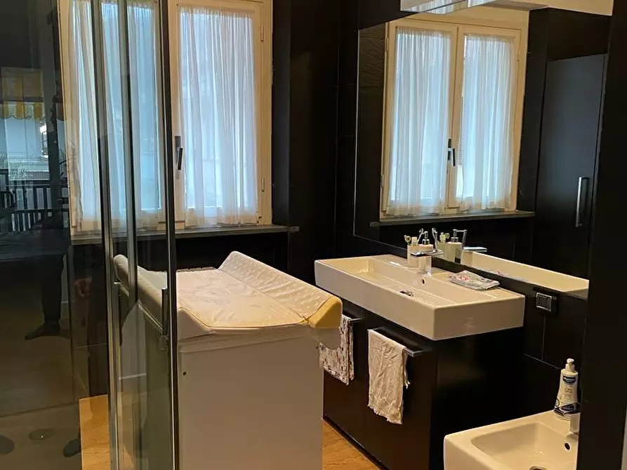 Immagine 22 di Appartamento in vendita  a Massa