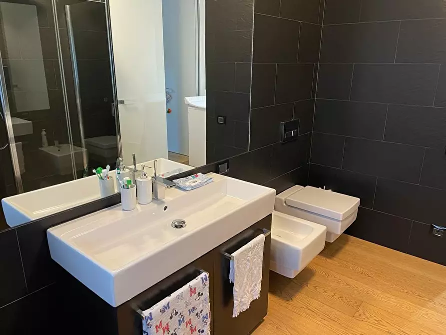 Immagine 23 di Appartamento in vendita  a Massa