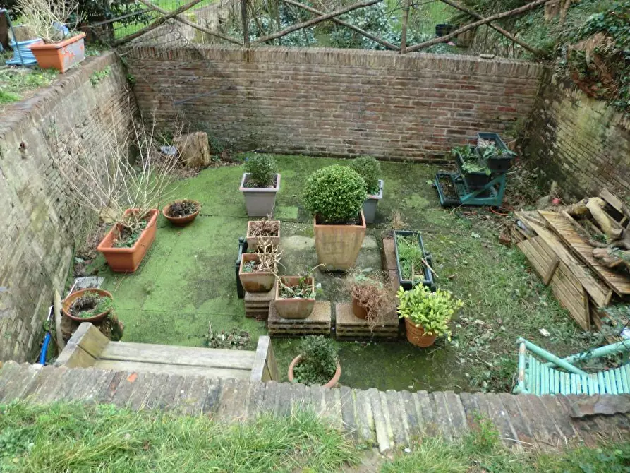 Immagine 47 di Rustico / casale in vendita  a Calci