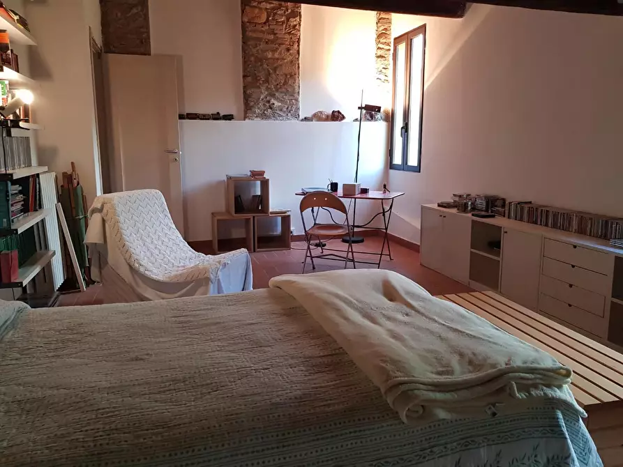 Immagine 31 di Rustico / casale in vendita  a Calci