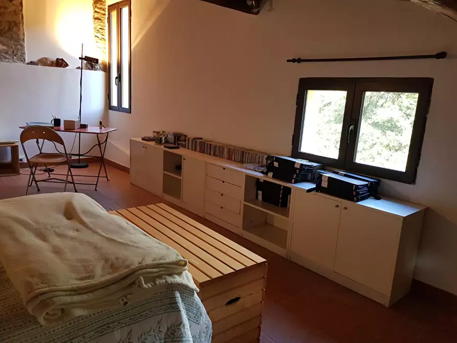 Immagine 32 di Rustico / casale in vendita  a Calci