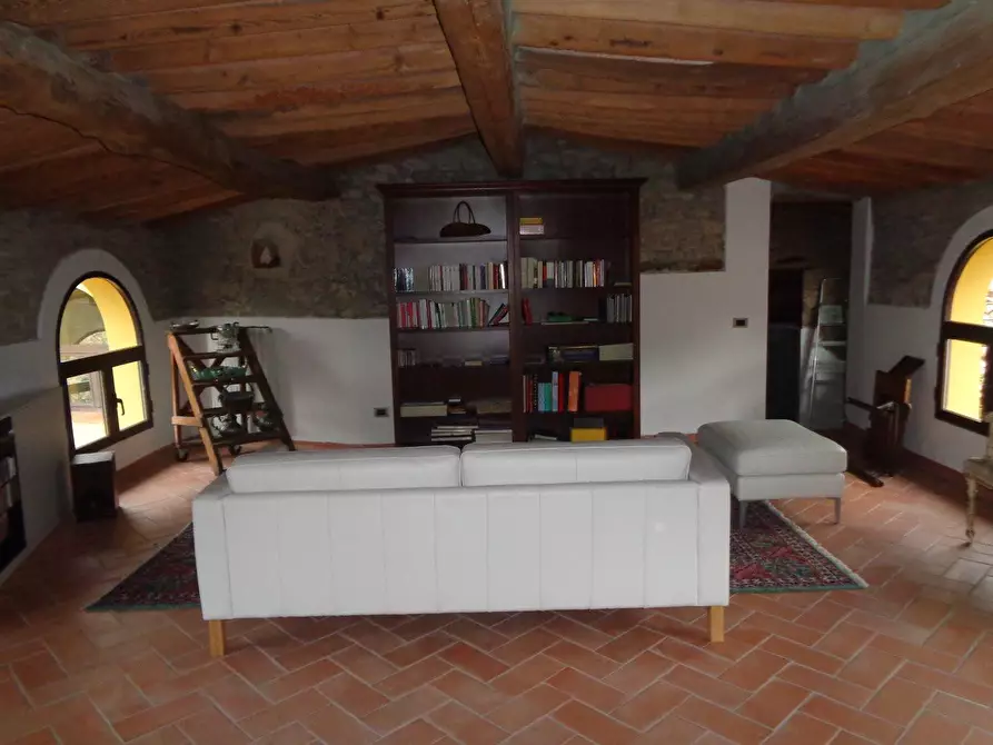 Immagine 40 di Rustico / casale in vendita  a Calci