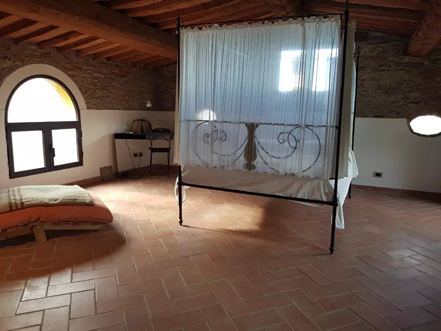 Immagine 43 di Rustico / casale in vendita  a Calci