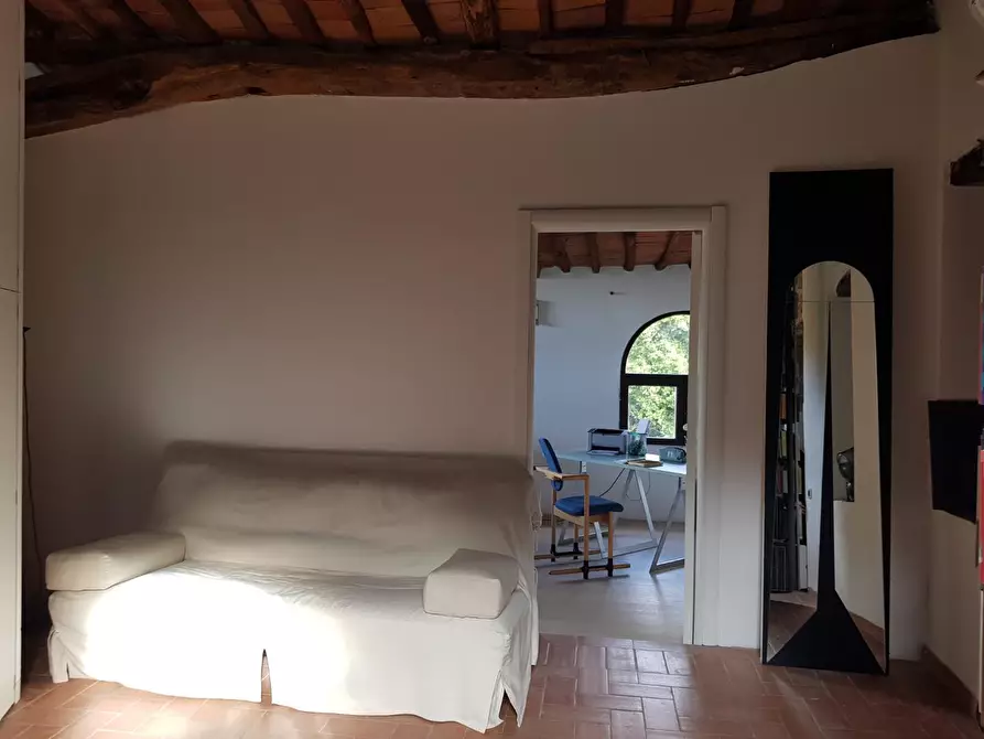 Immagine 35 di Rustico / casale in vendita  a Calci