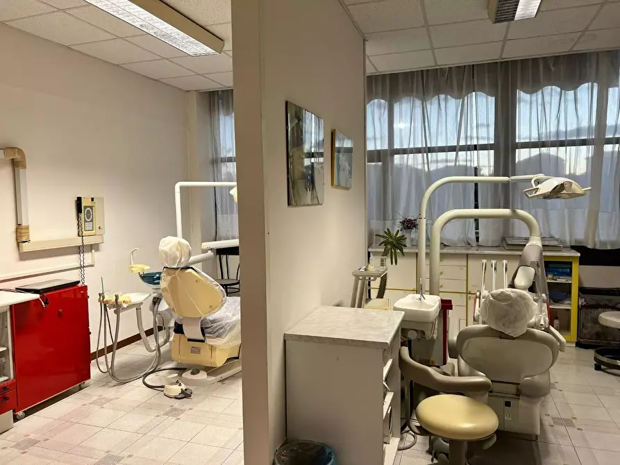 Immagine 7 di Ufficio in vendita  a Siena