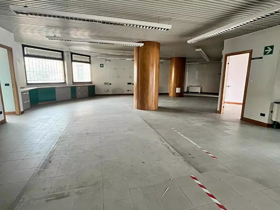 Immagine 20 di Locale commerciale in vendita  a Montelupo Fiorentino