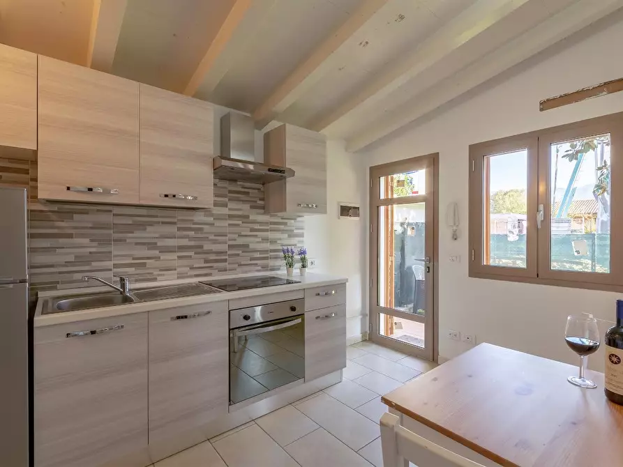 Immagine 33 di Villa in affitto  a Pietrasanta