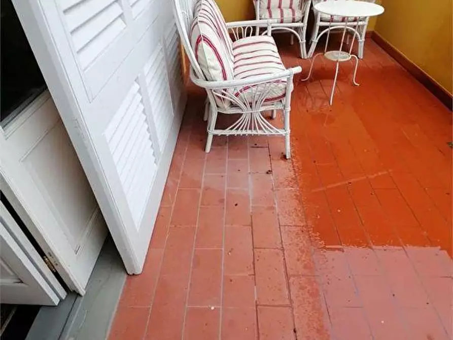 Immagine 38 di Villa in vendita  a Capraia E Limite