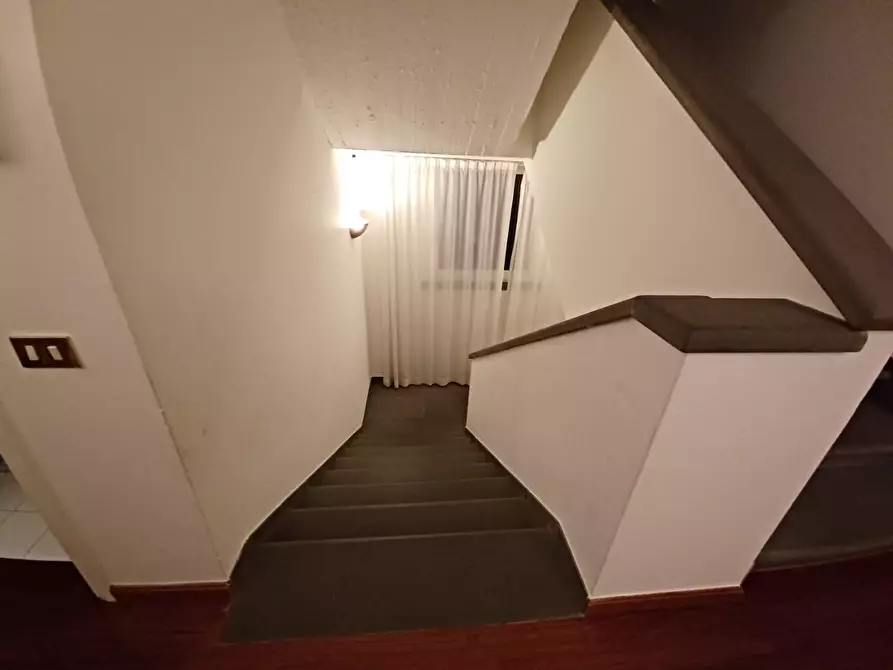 Immagine 30 di Villa in vendita  a Capraia E Limite