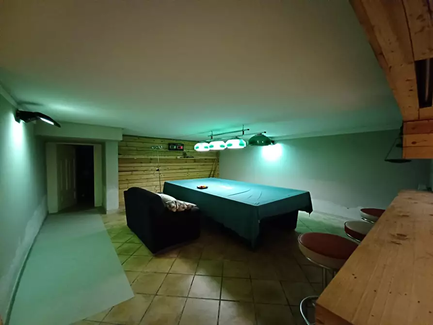 Immagine 22 di Villa in vendita  a Capraia E Limite