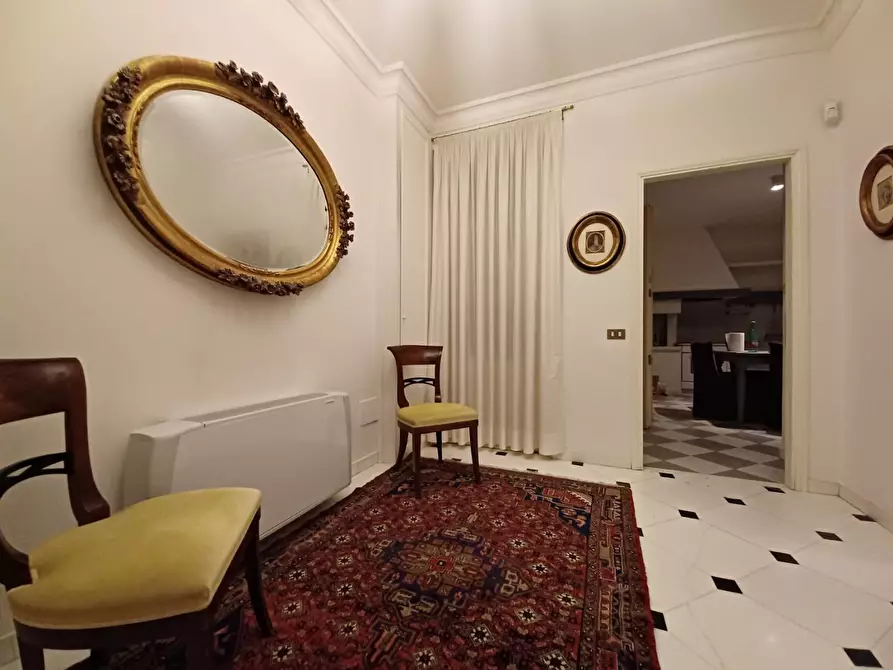 Immagine 17 di Villa in vendita  a Capraia E Limite