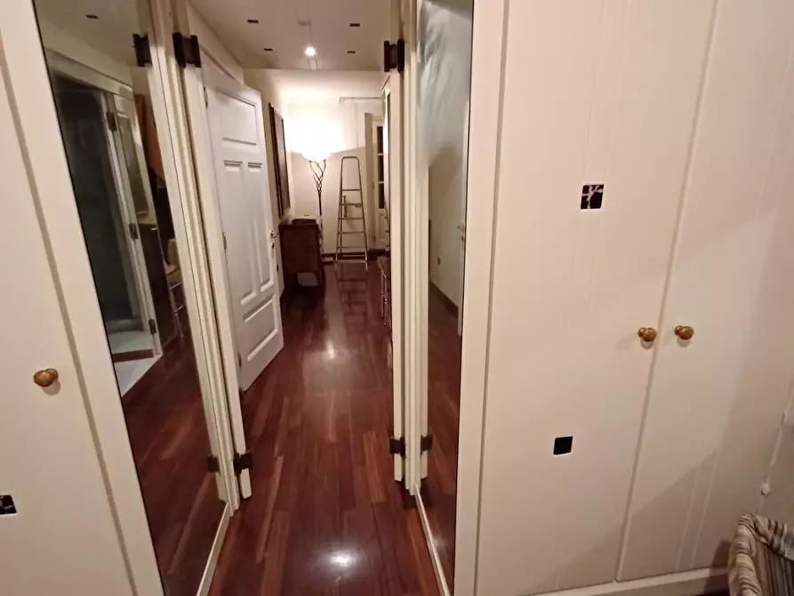 Immagine 43 di Villa in vendita  a Capraia E Limite