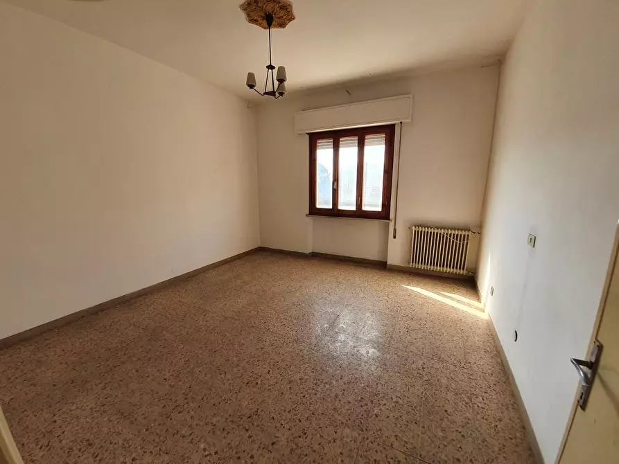 Immagine 5 di Appartamento in vendita  a Lamporecchio