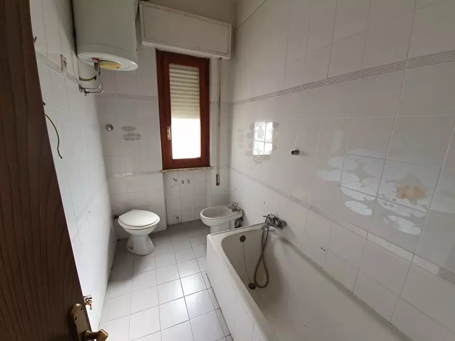 Immagine 9 di Appartamento in vendita  a Lamporecchio