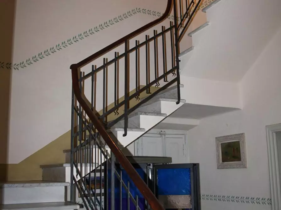 Immagine 7 di Villa in vendita  a Camaiore