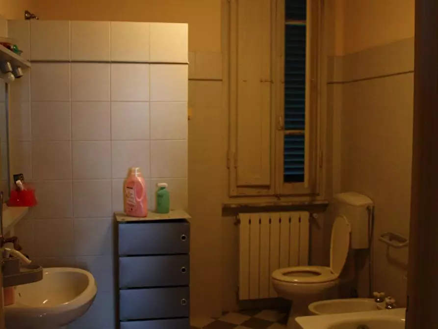 Immagine 11 di Villa in vendita  a Camaiore