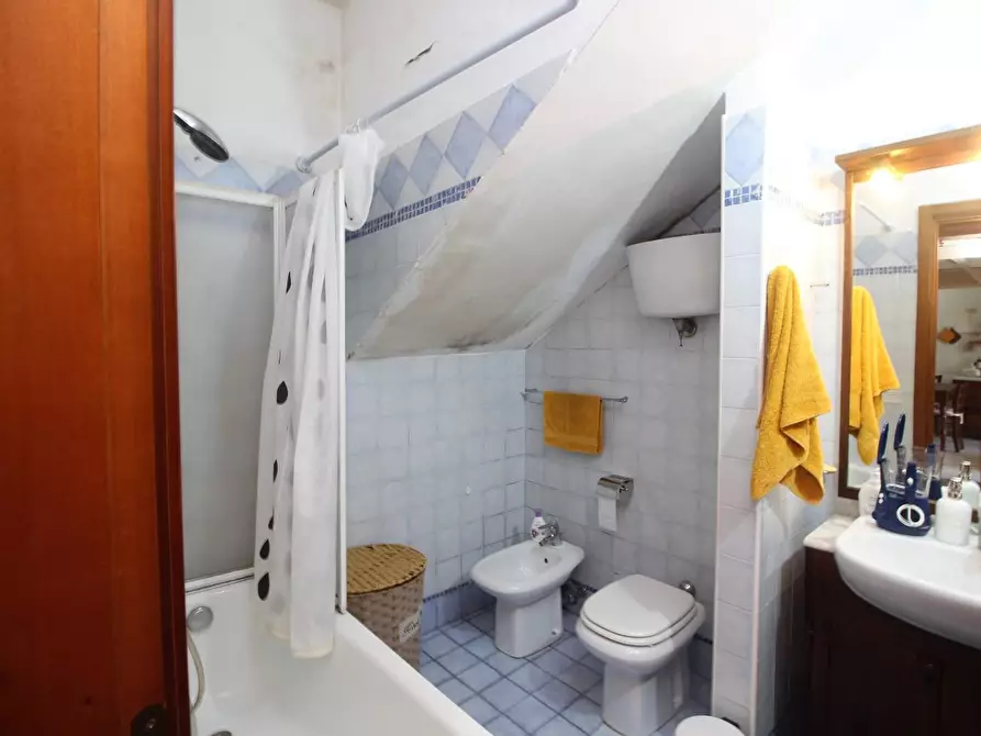 Immagine 6 di Appartamento in vendita  a Siena