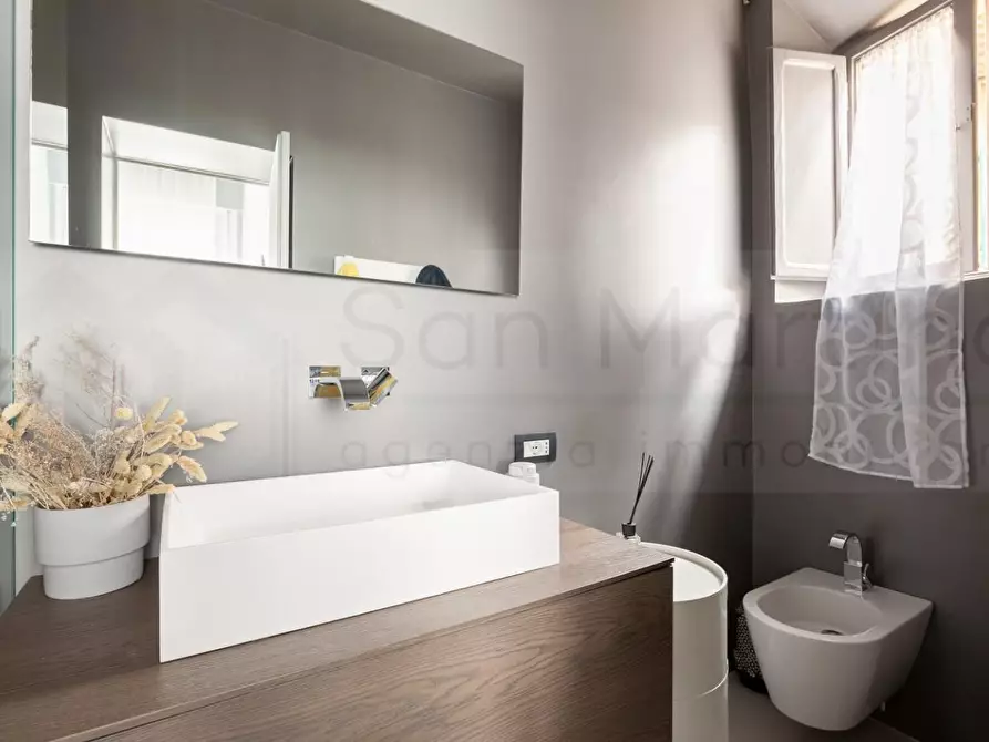 Immagine 21 di Appartamento in vendita  a Pisa