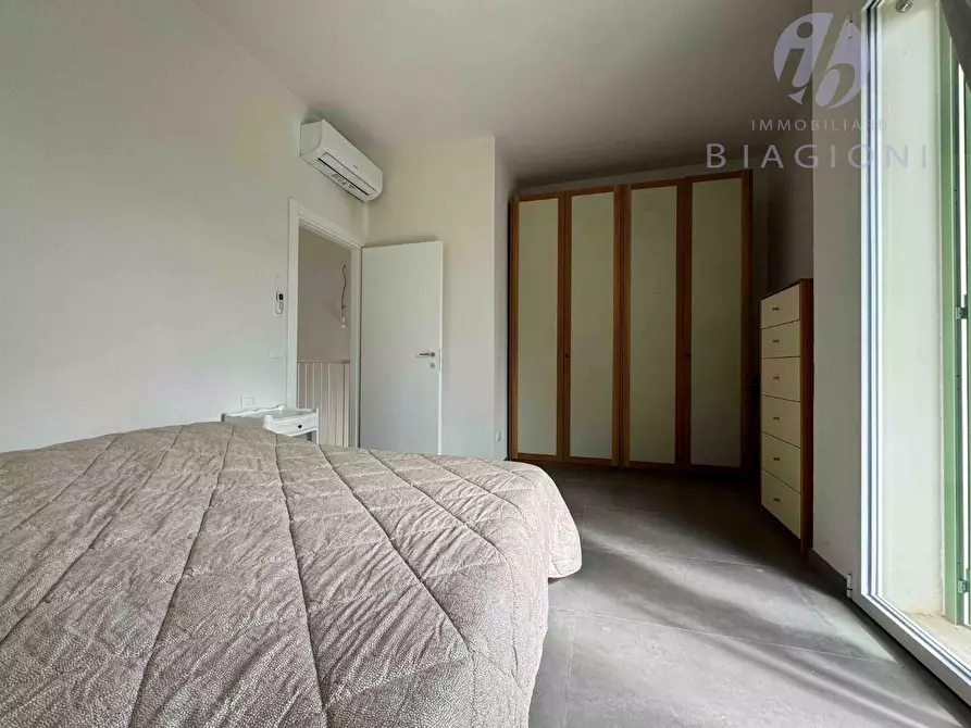 Immagine 36 di Casa bifamiliare in vendita  a Pietrasanta