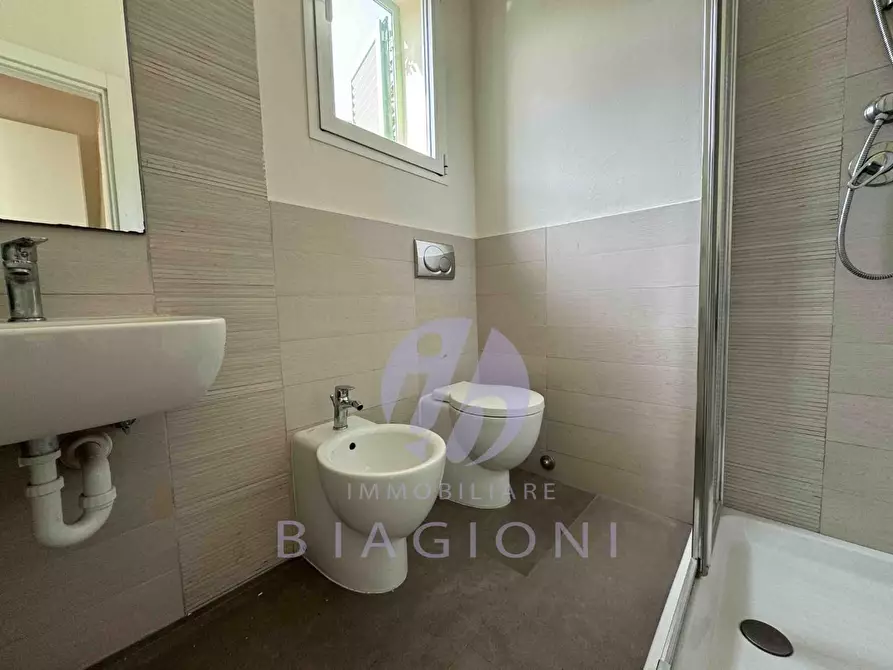 Immagine 18 di Casa bifamiliare in vendita  a Pietrasanta