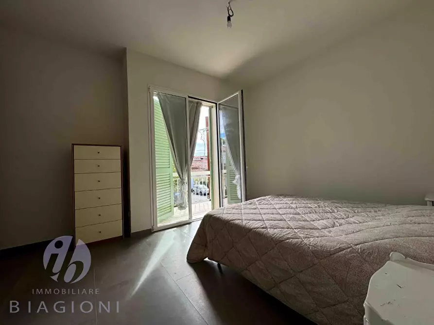 Immagine 31 di Casa bifamiliare in vendita  a Pietrasanta