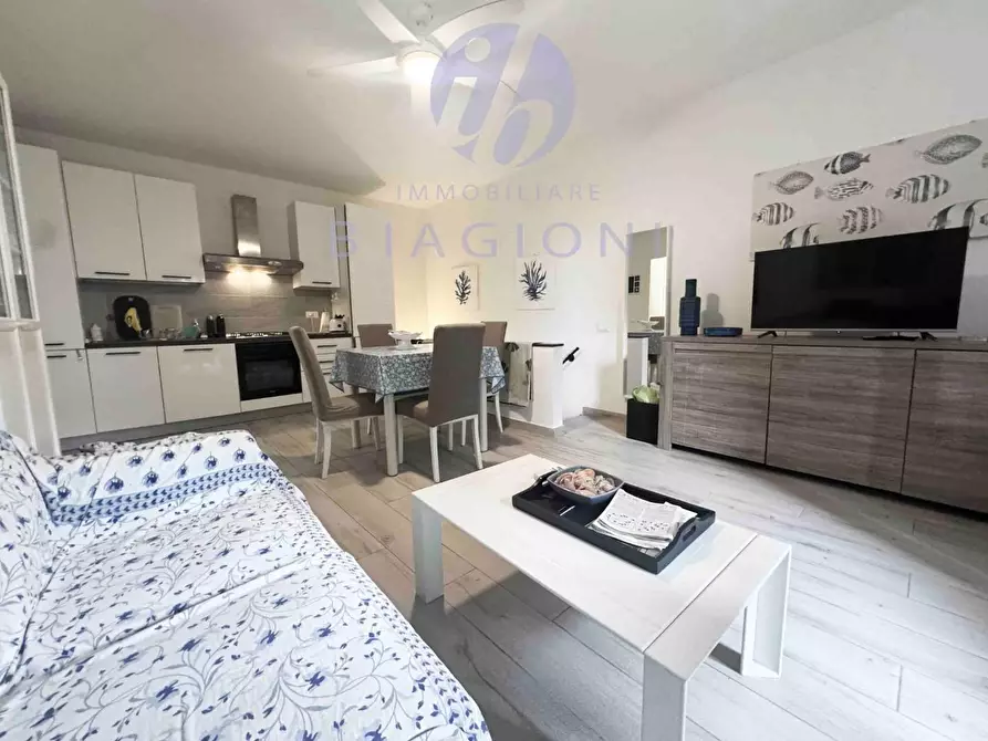 Immagine 16 di Appartamento in vendita  a Pietrasanta