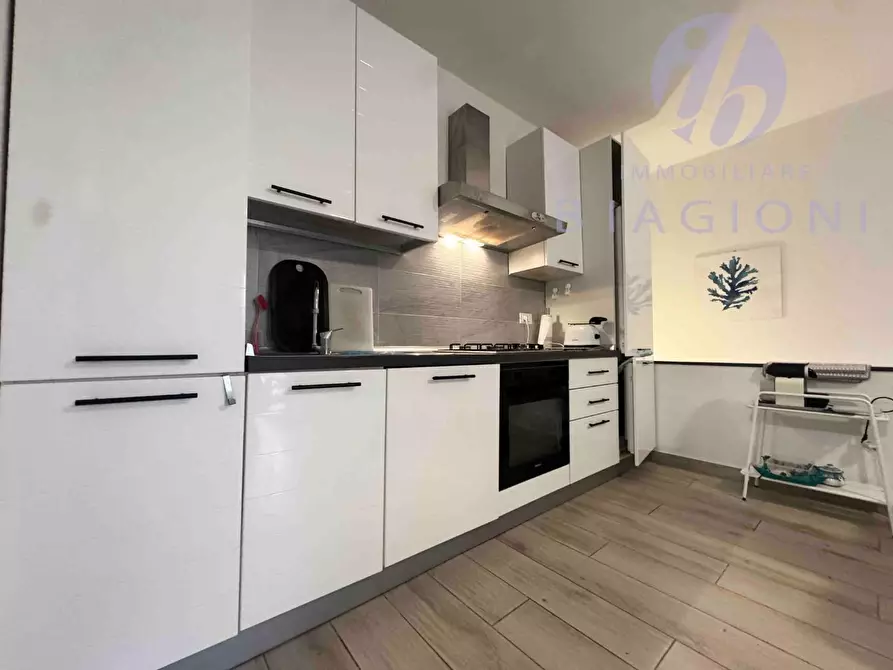 Immagine 7 di Appartamento in vendita  a Pietrasanta