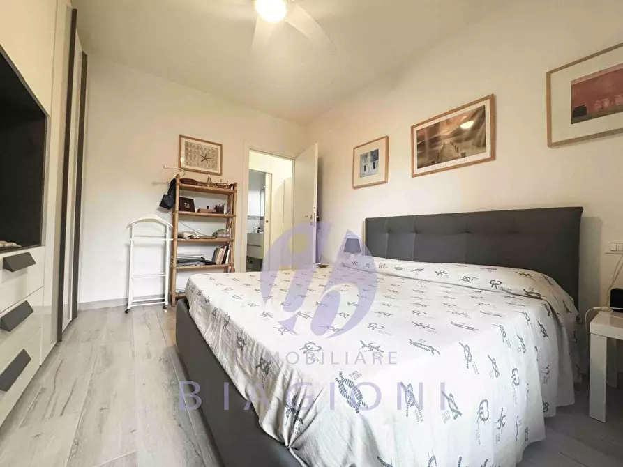 Immagine 48 di Appartamento in vendita  a Pietrasanta