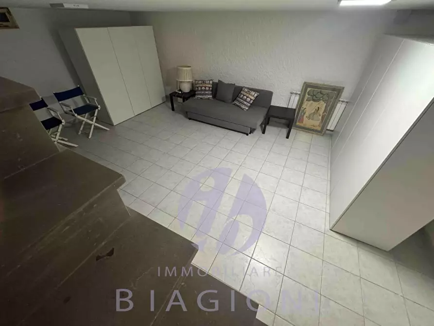 Immagine 21 di Appartamento in vendita  a Pietrasanta