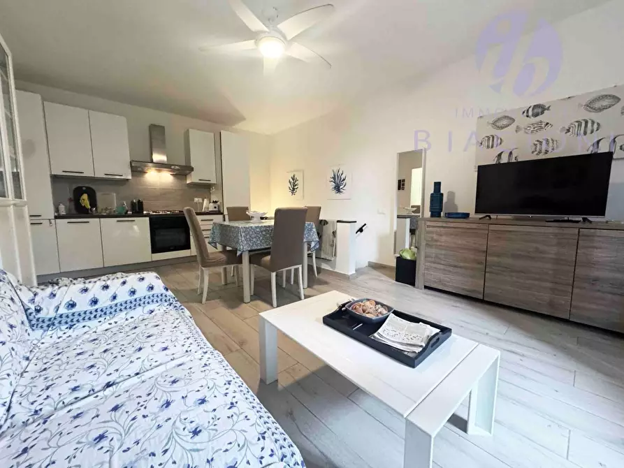 Immagine 14 di Appartamento in vendita  a Pietrasanta