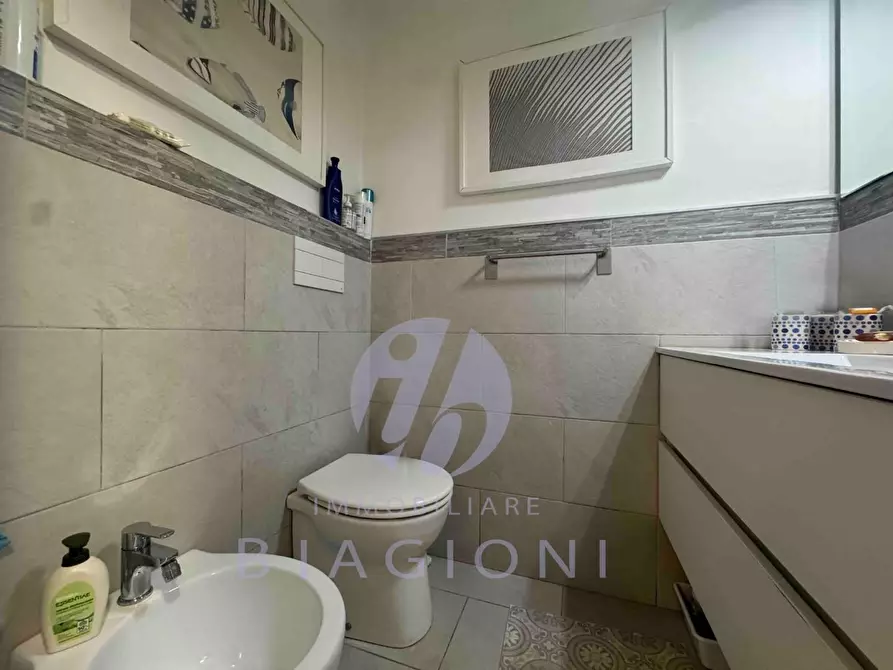 Immagine 47 di Appartamento in vendita  a Pietrasanta