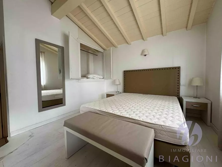 Immagine 41 di Villa in vendita  a Pietrasanta
